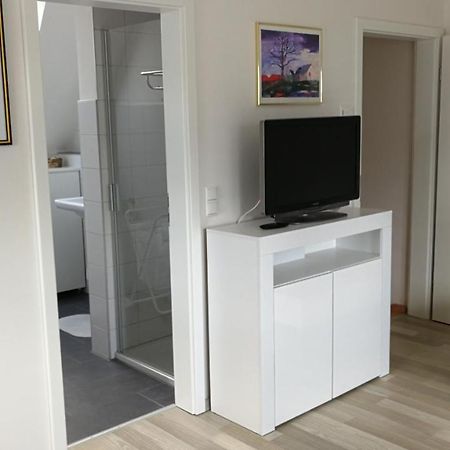 Muenchen Waldperlach Ruhig Und Sehr Schoene Wohnung Exteriör bild