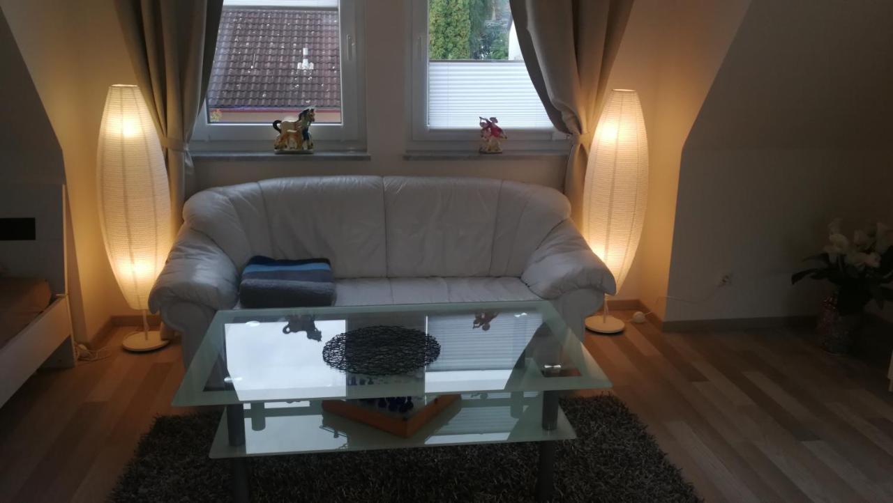 Muenchen Waldperlach Ruhig Und Sehr Schoene Wohnung Exteriör bild