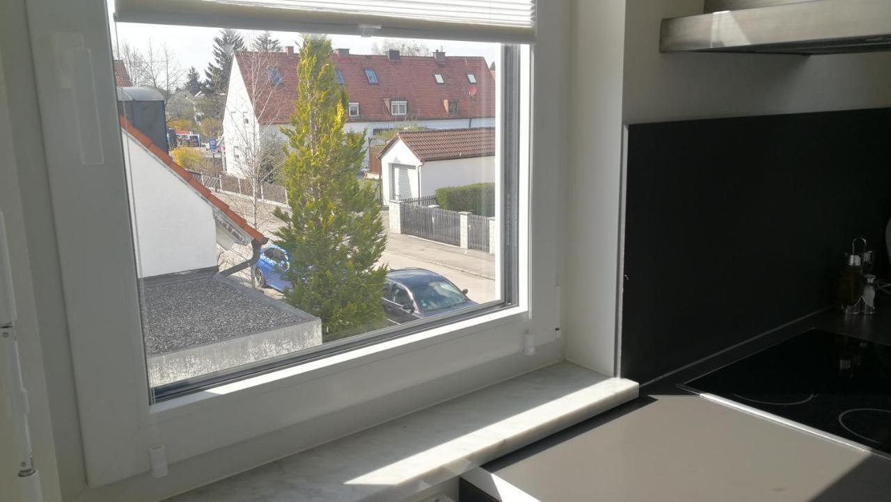 Muenchen Waldperlach Ruhig Und Sehr Schoene Wohnung Exteriör bild